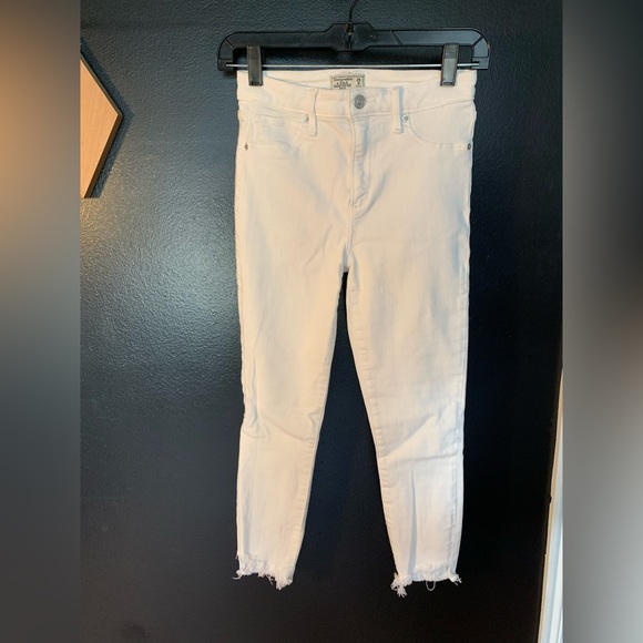 DONATED: Abercrombie High Rise Ankle Jeans - Picture 2 of 8